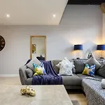 Large Duplex Penthouse Apartment