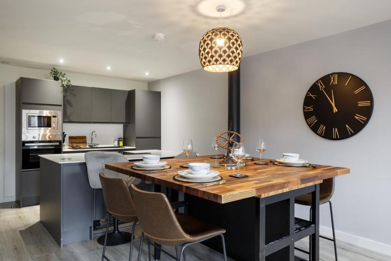 Apartment Large Duplex Penthouse *
