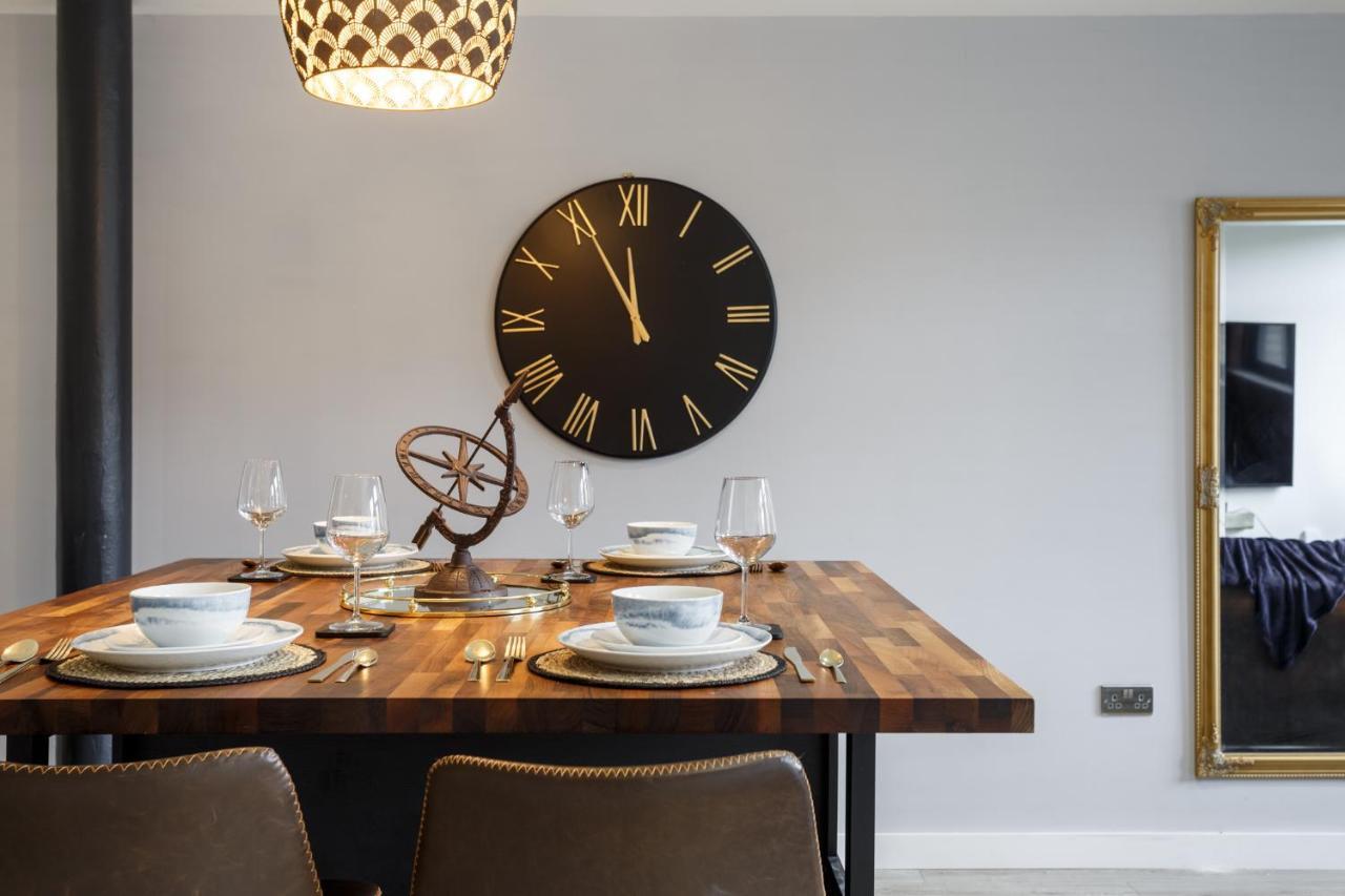 Large Duplex Penthouse Apartment Bradford (West Yorkshire)